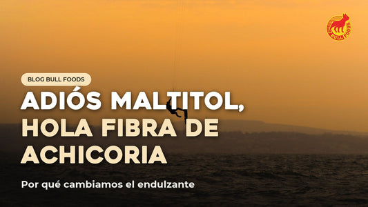 Silueta de un kitesurfista al atardecer, portada del artículo de Bull Foods sobre el maltitol